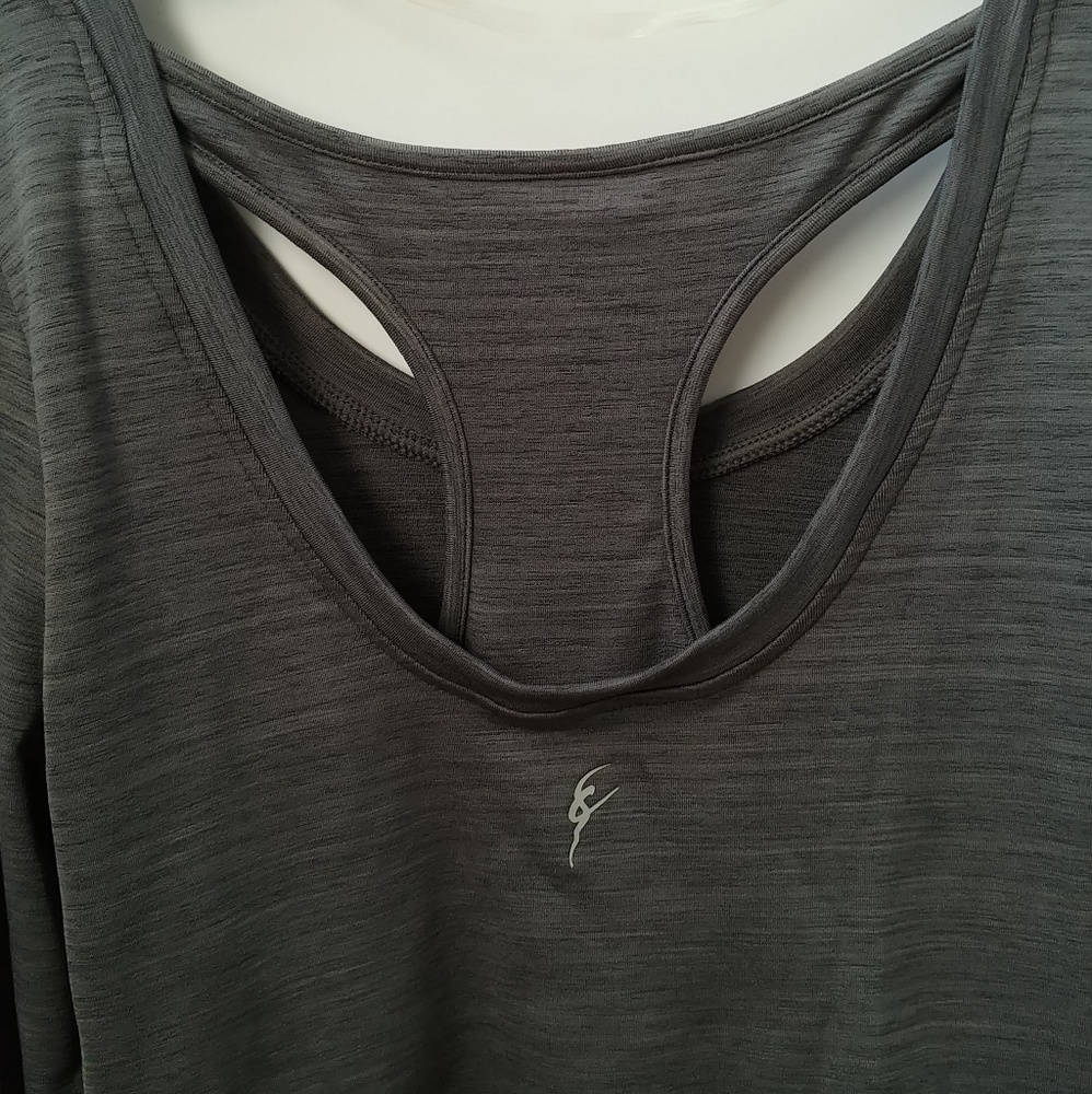 👕 Studio by Capezio Women's Workout Top - Picture 3 of 8